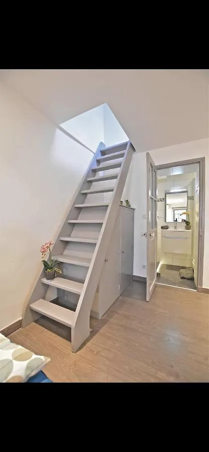 Apartament Superbe 2P Mezzanine Au Coeur Du Vieil Antibes